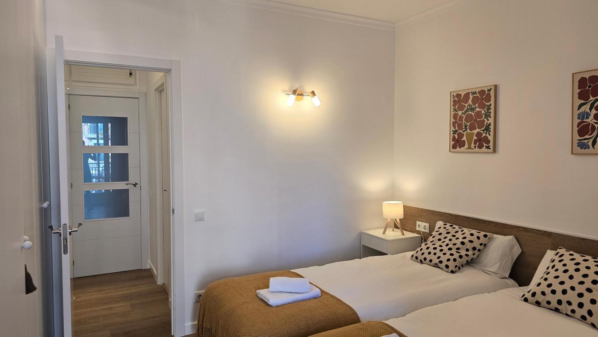 Opening Doors Monumental Apartment Барселона Екстериор снимка